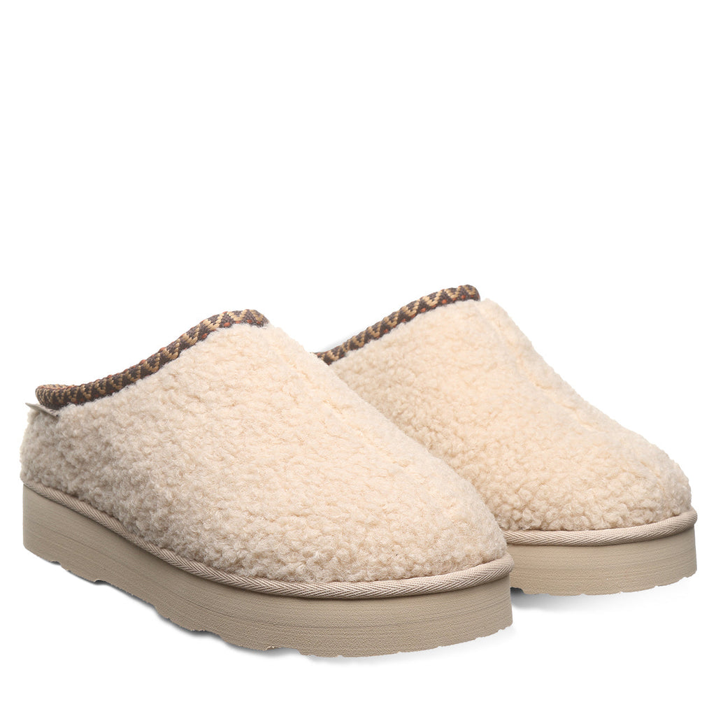 Snuggle Martis Faux Fur Slippers in Oat