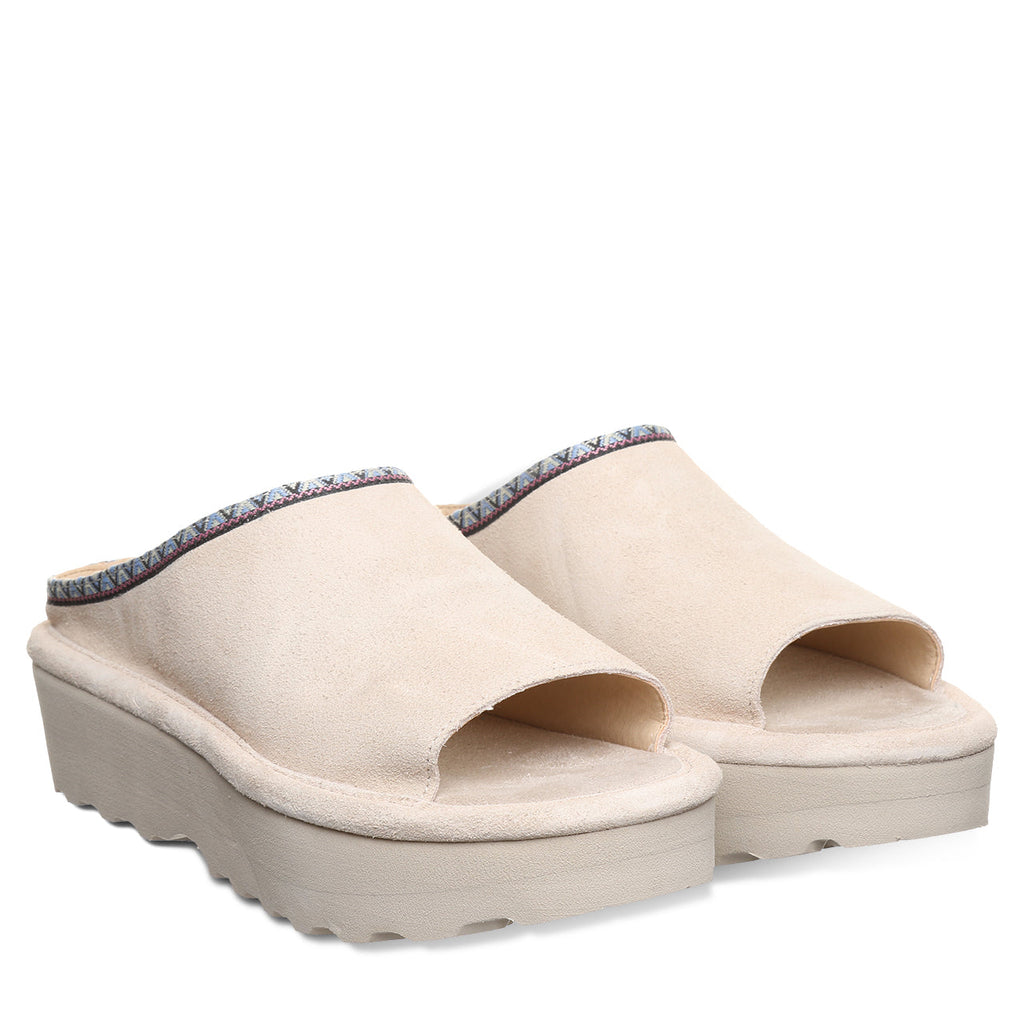 Navigate Heeled Slide Sandals in Camel