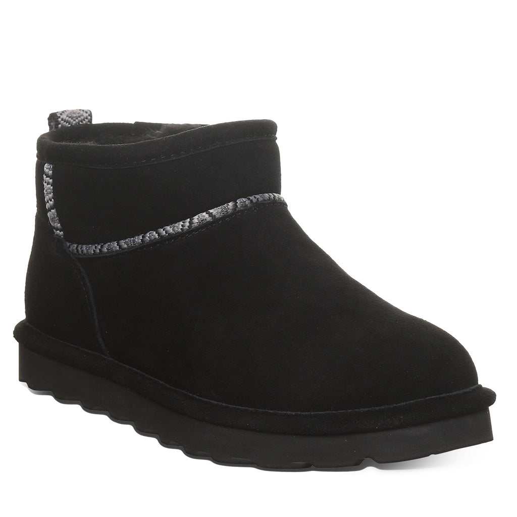 Women's Akira Boots in Black