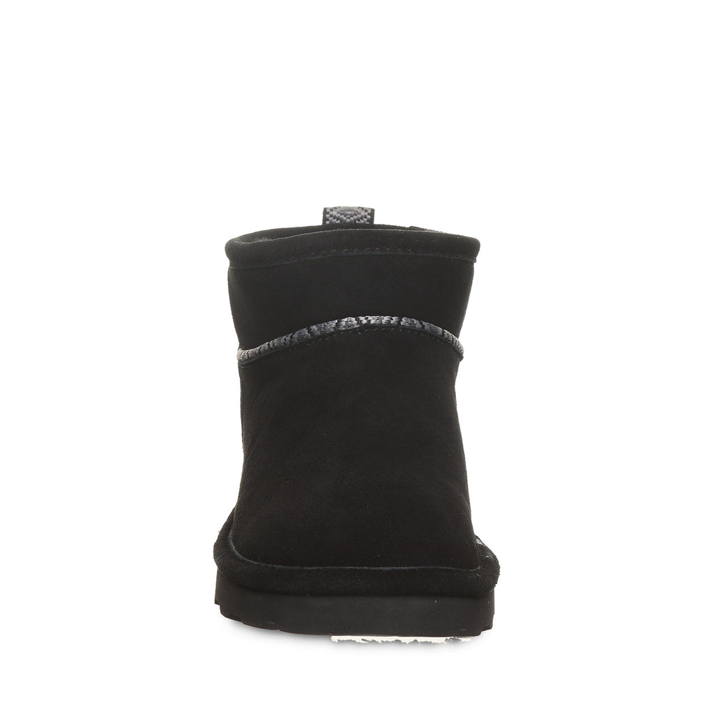 Women's Akira Boots in Black