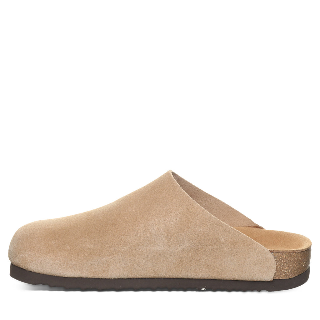 Bearpaw Women's Trinity Clogs in Toffee