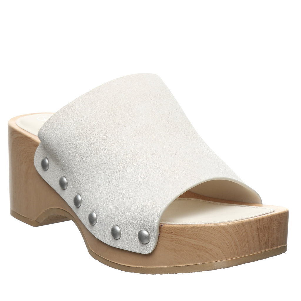 Bearpaw Women's Tilda Platform Clogs in Bleached Sand