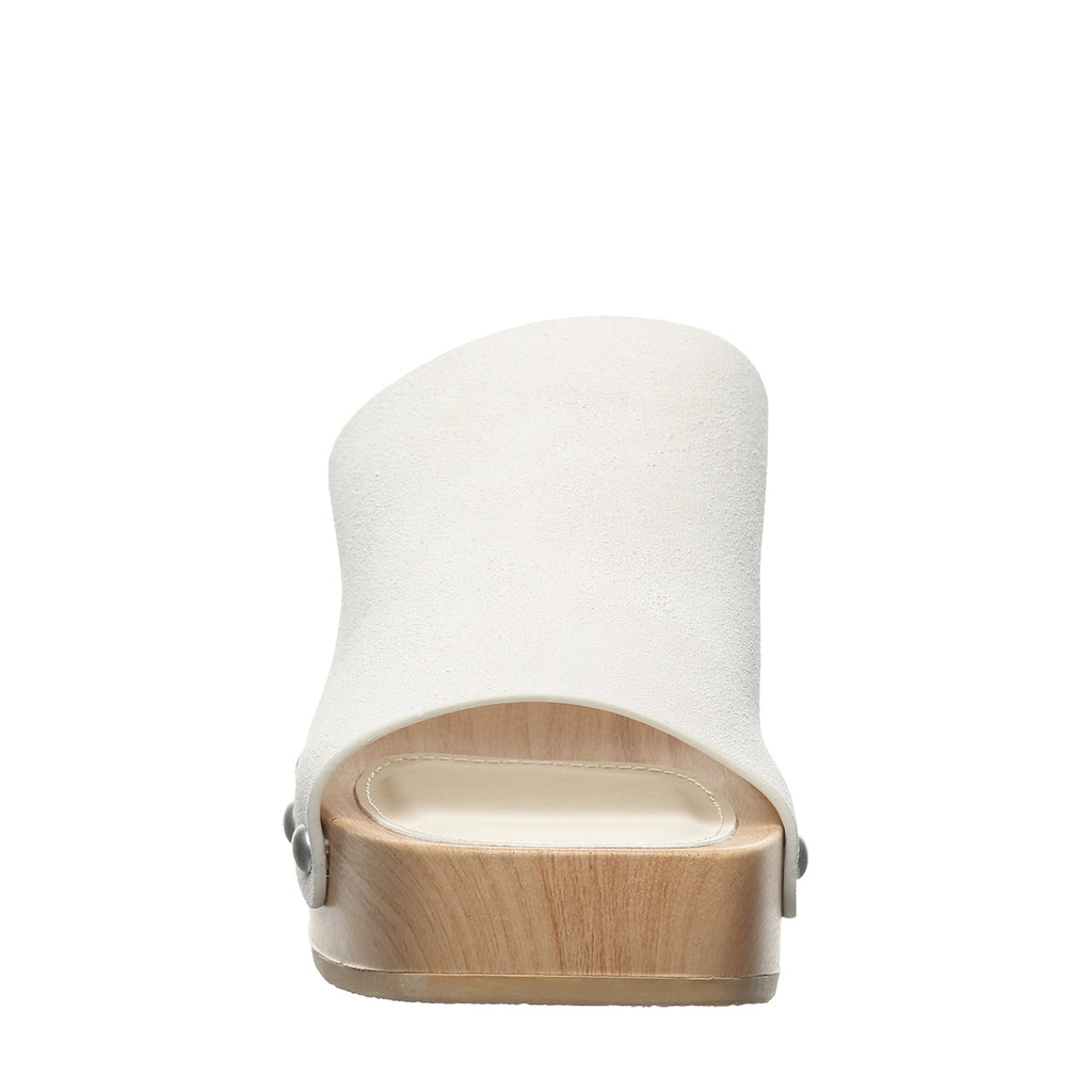 Bearpaw Women's Tilda Platform Clogs in Bleached Sand