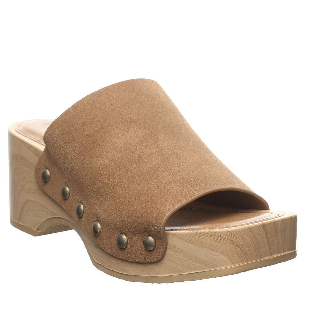 Women's Tilda Platform Clogs in Hickory