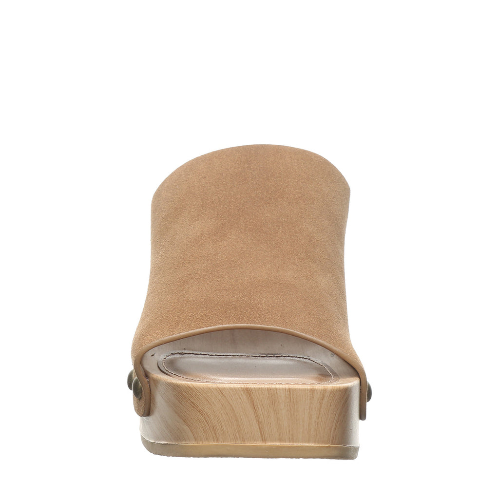 Women's Tilda Platform Clogs in Hickory